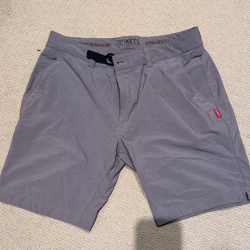 Khaki Ketl Men's Performance Shorts